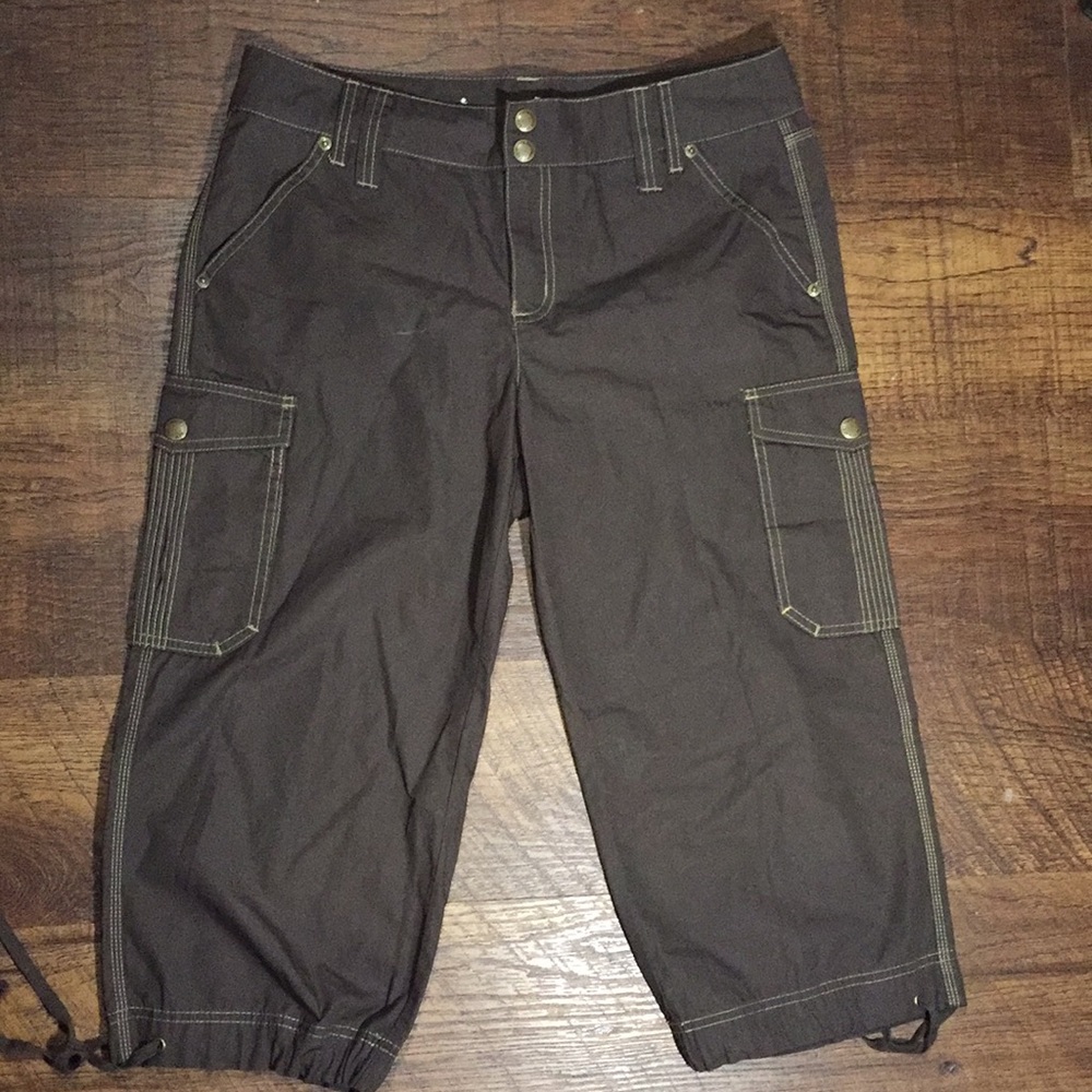 DKNY Brown Capris Size 8